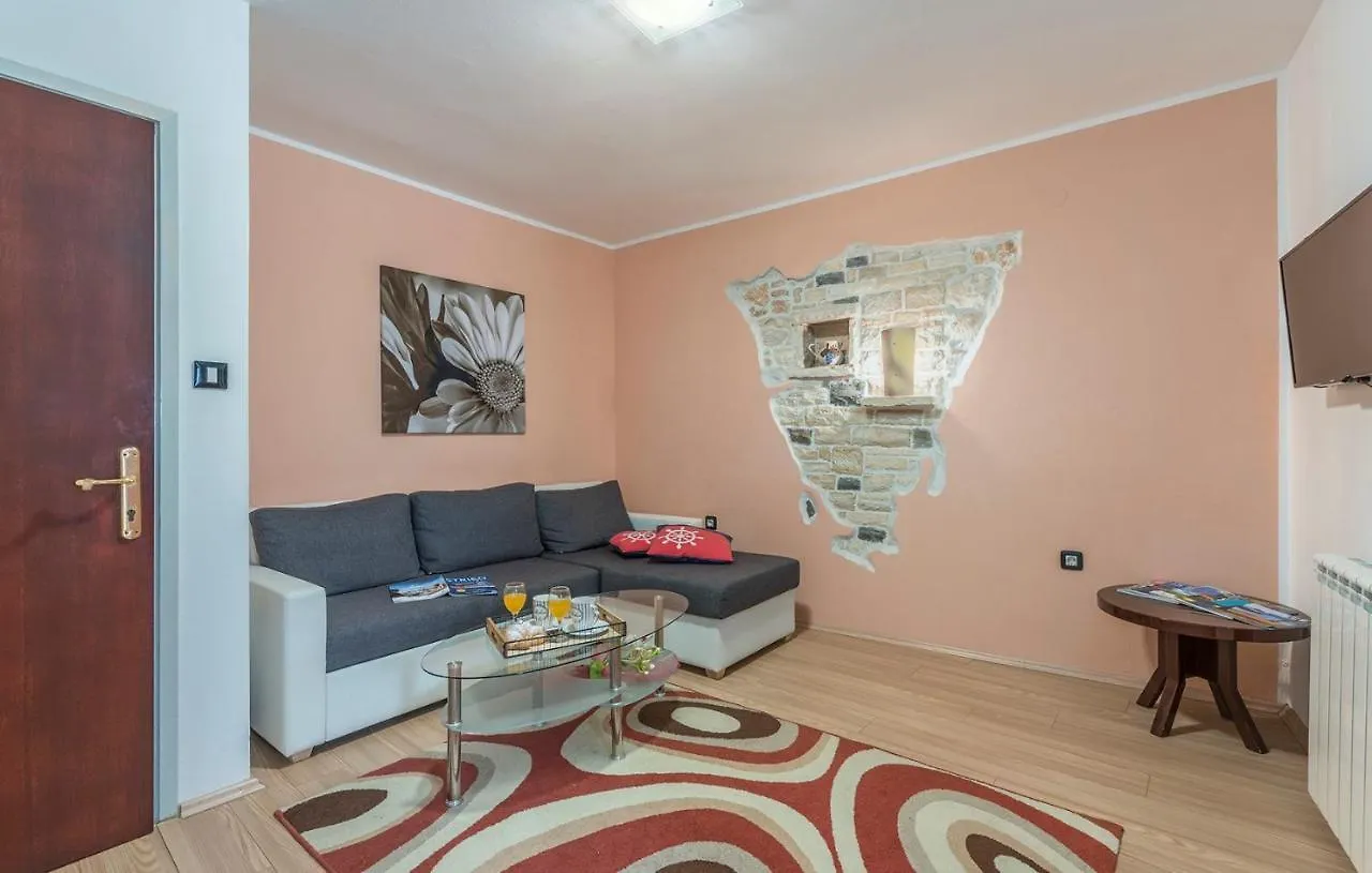 Apartments Ana Vodnjan 4*,  Croatia