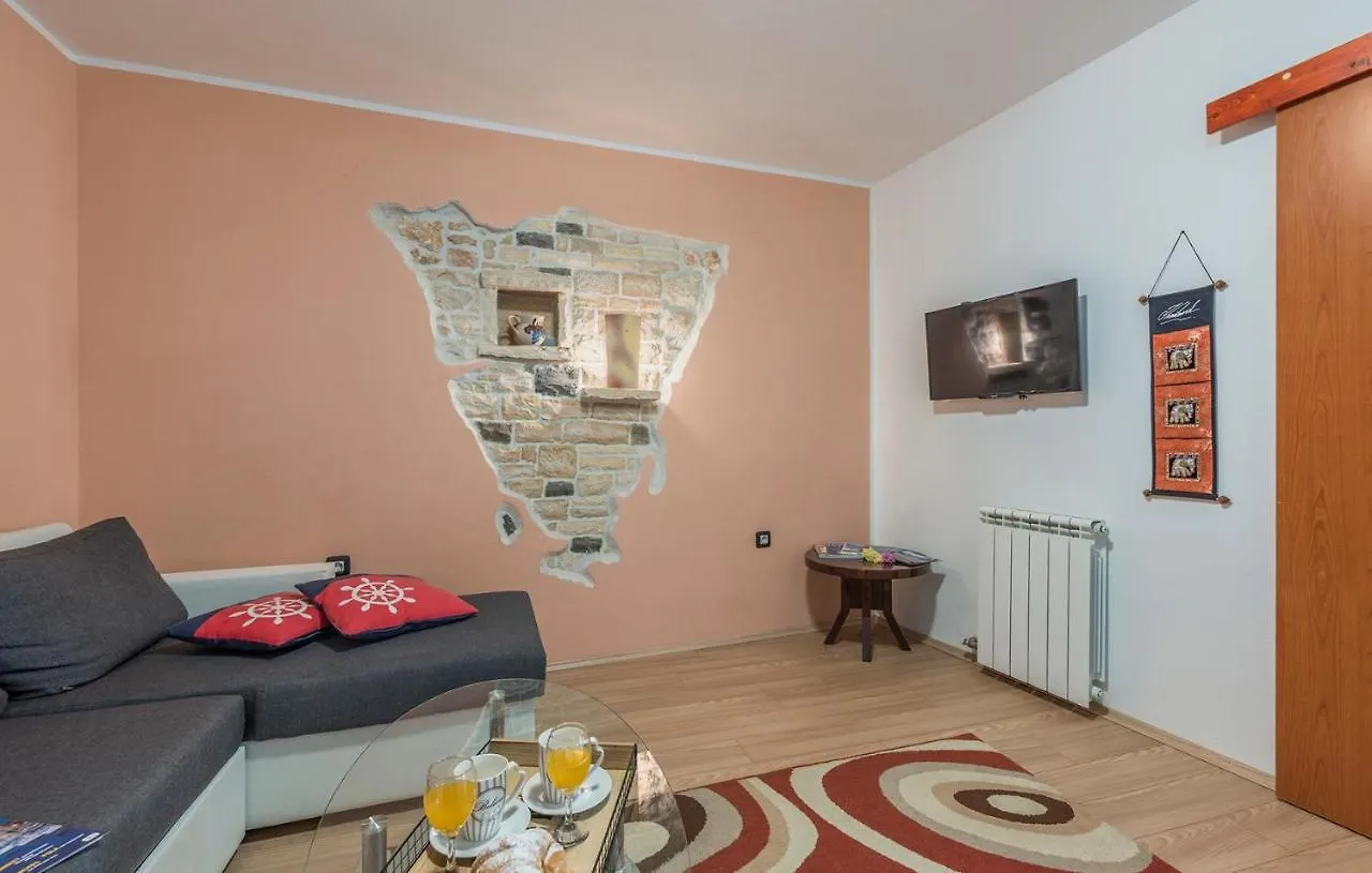 Apartments Ana Vodnjan Guest house